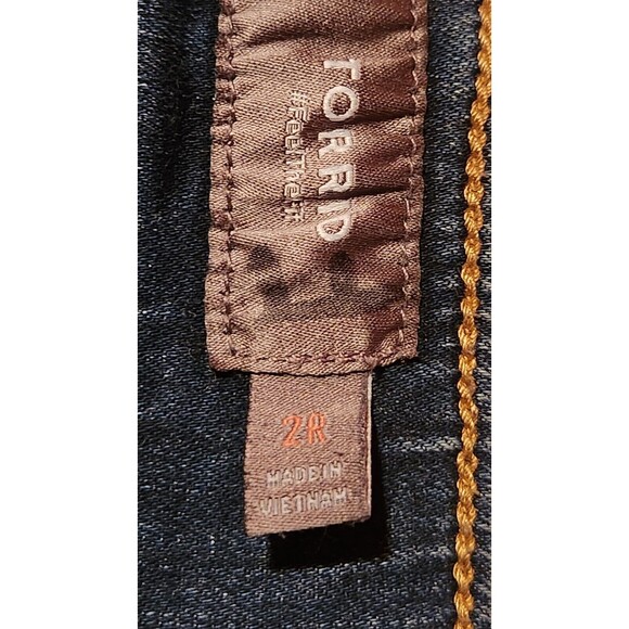 Torrid Womens Jeans Blue Size 2R Jegging Denim Cotton Blend 20W x 36L - Picture 4 of 7